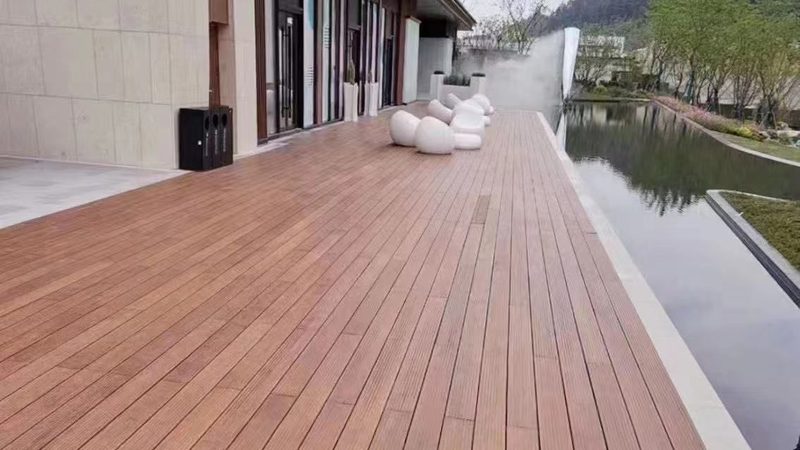 实木门烤漆与清漆：表面处理背后的区别与考量