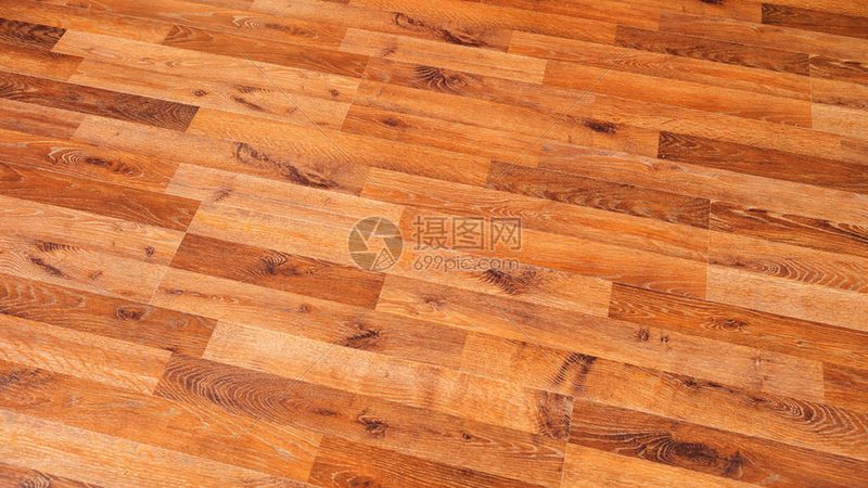 橡木实木地板，究竟值多少一平米？揭秘价格背后的真相**